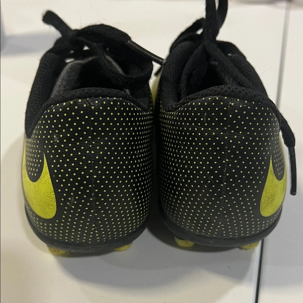 Nike‎ Black and Gray Athletic Shoes